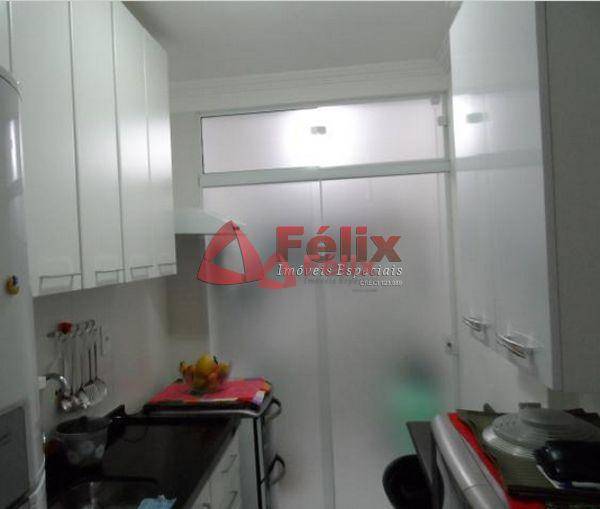 Apartamento à venda com 2 quartos, 70m² - Foto 5