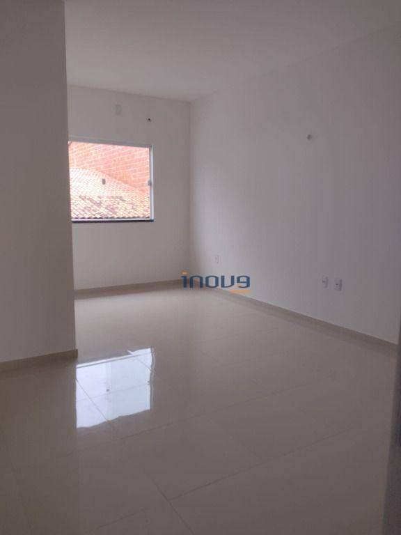 Casa à venda com 3 quartos, 103m² - Foto 14