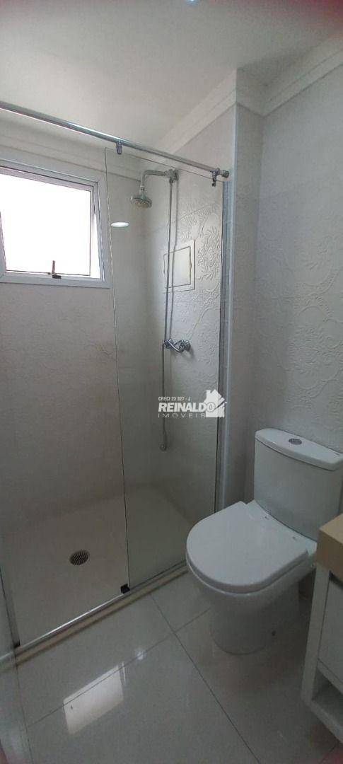 Apartamento à venda com 2 quartos, 70m² - Foto 12