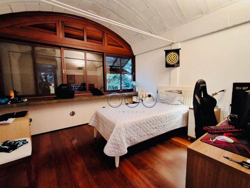 Casa à venda com 3 quartos, 350m² - Foto 47