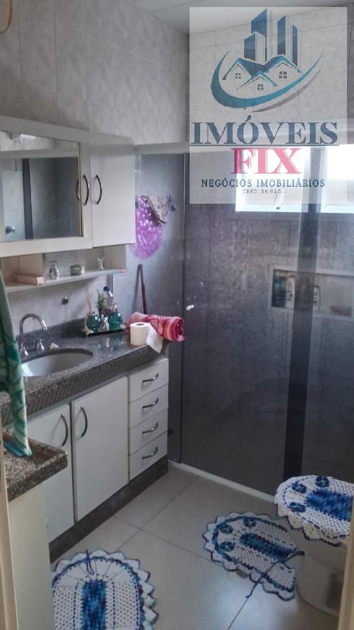Casa à venda com 3 quartos, 250m² - Foto 8