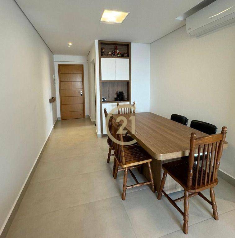 Apartamento à venda com 3 quartos, 96m² - Foto 2