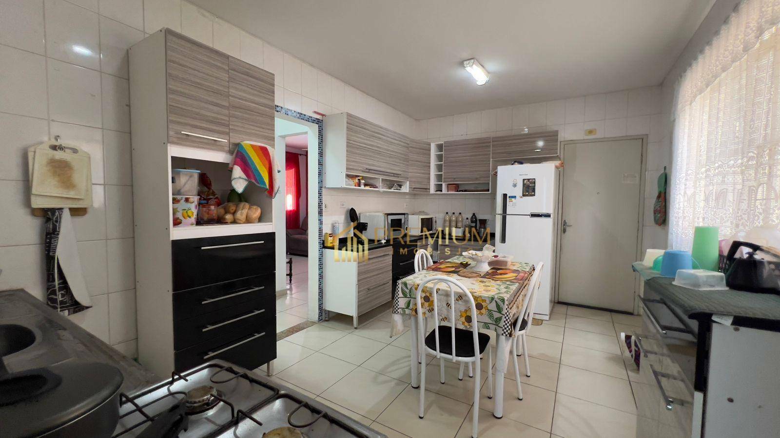 Apartamento à venda com 3 quartos, 85m² - Foto 1