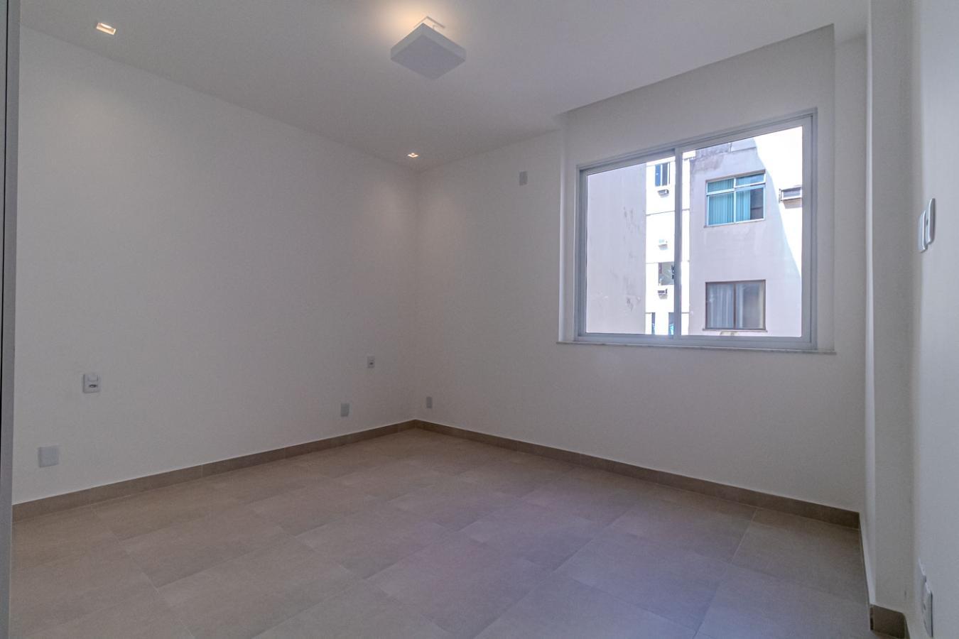 Apartamento à venda com 3 quartos, 135m² - Foto 16