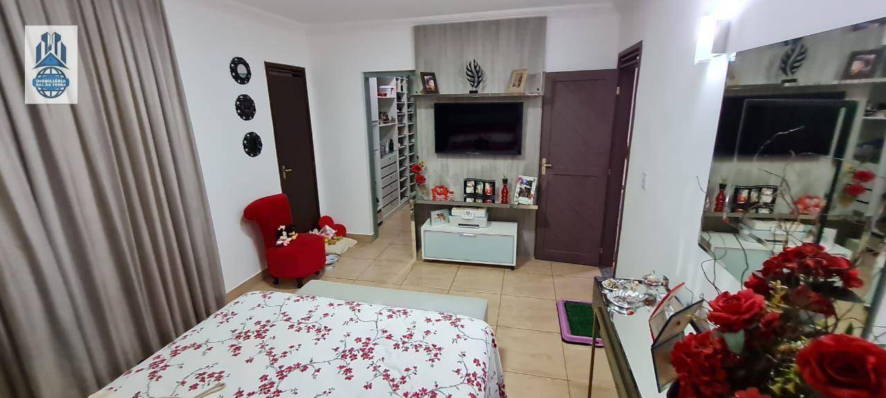 Casa à venda com 3 quartos, 258m² - Foto 25