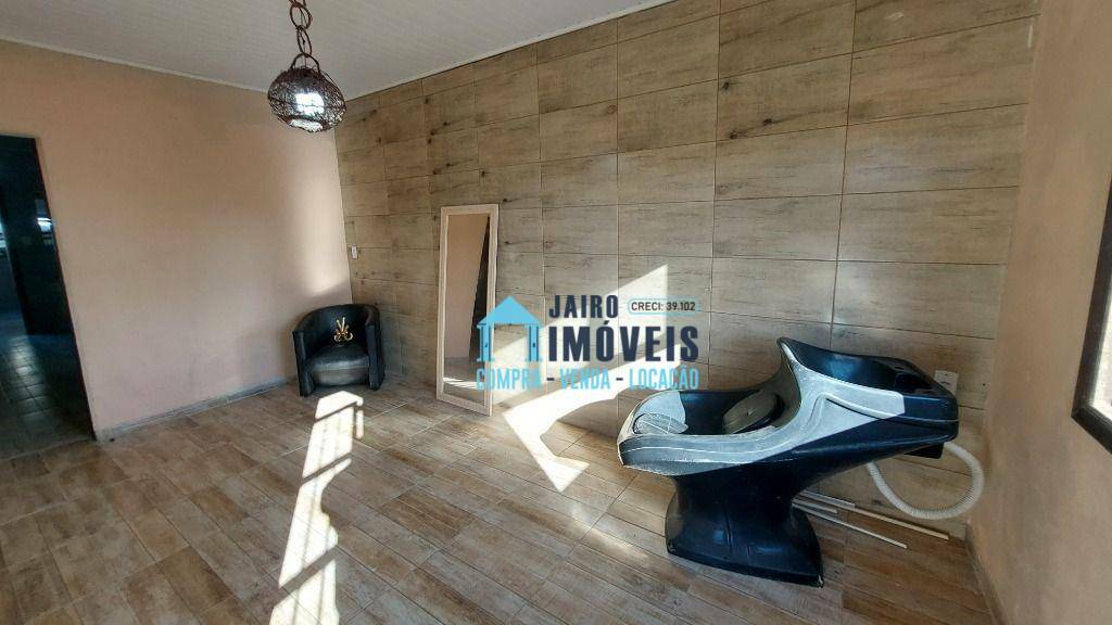 Casa à venda com 3 quartos, 227m² - Foto 5