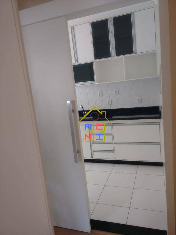 Apartamento à venda com 2 quartos, 49m² - Foto 10