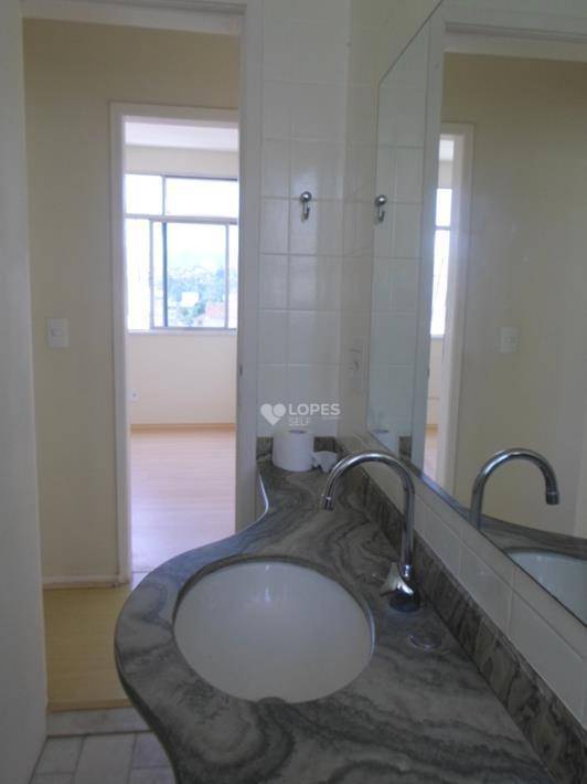 Apartamento à venda com 3 quartos, 111m² - Foto 17