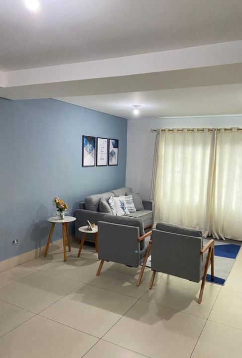 Casa à venda com 3 quartos, 120m² - Foto 2