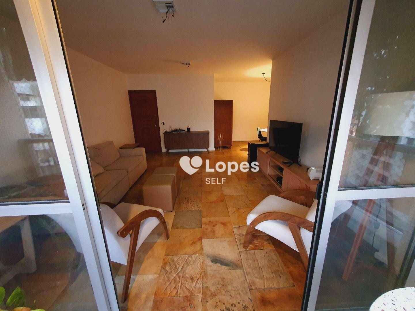 Apartamento à venda com 3 quartos, 129m² - Foto 4