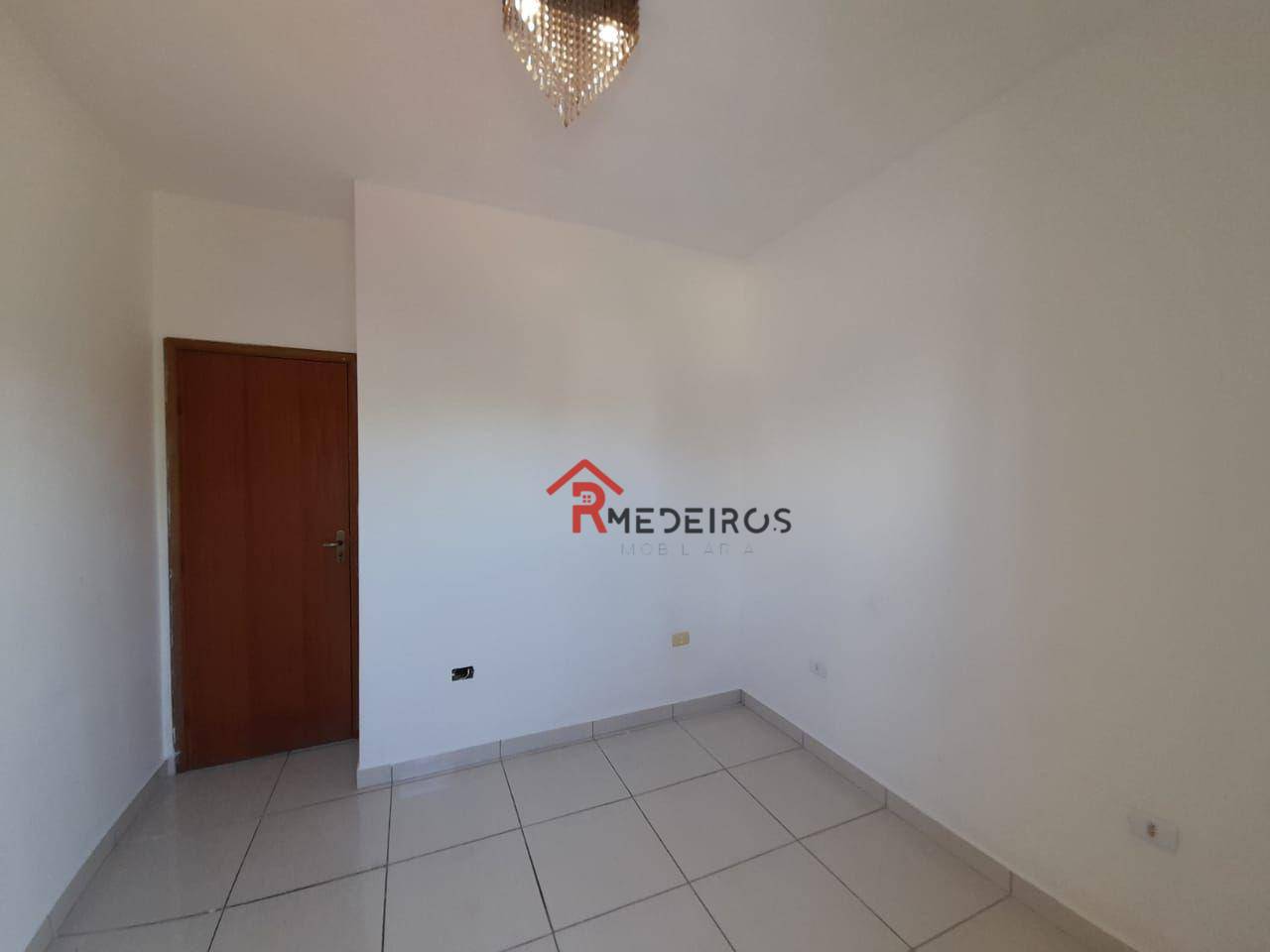 Casa à venda com 2 quartos, 55m² - Foto 14