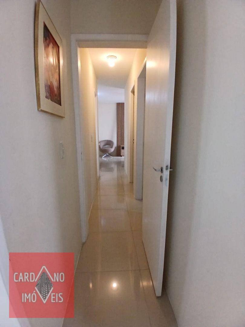Apartamento à venda com 3 quartos, 70m² - Foto 4
