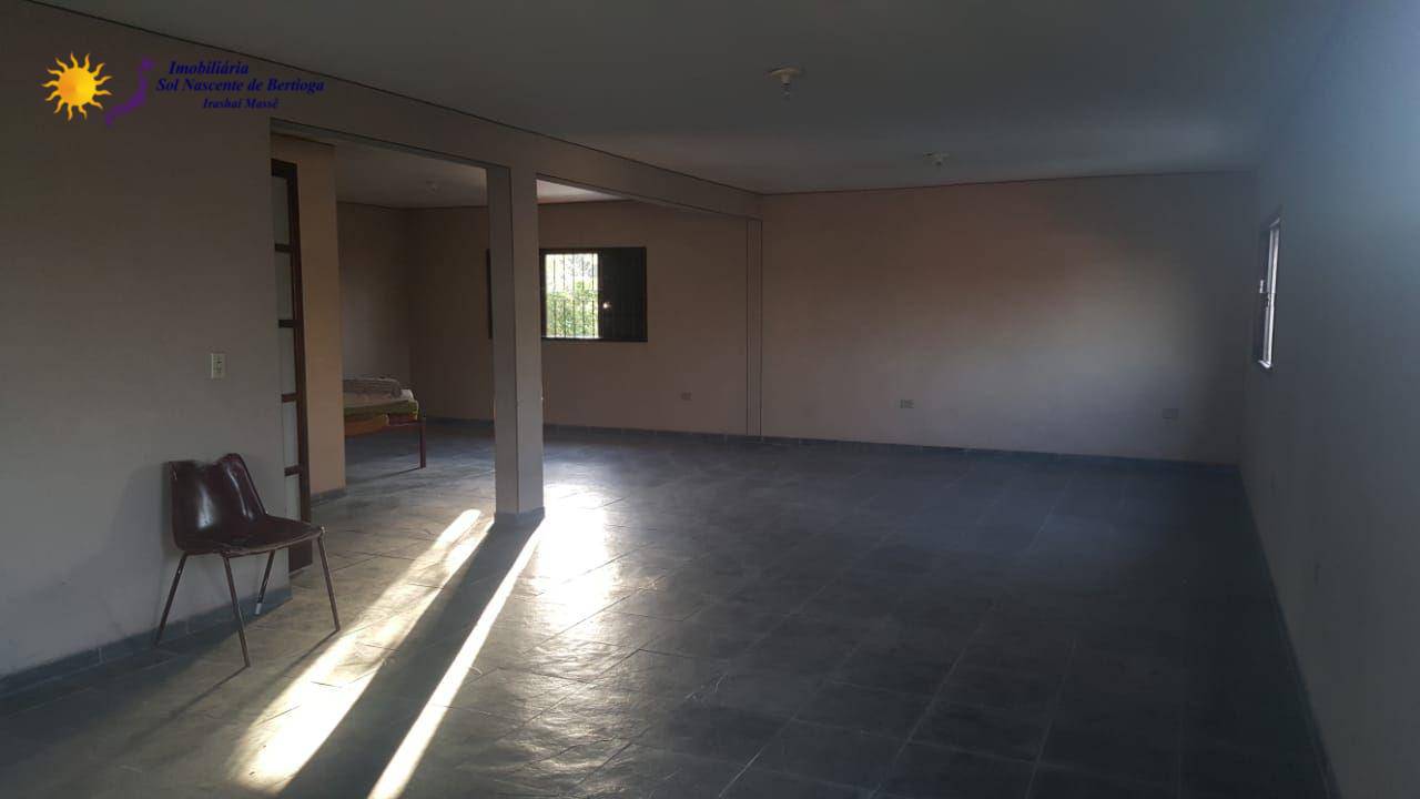 Casa à venda com 4 quartos, 328m² - Foto 14