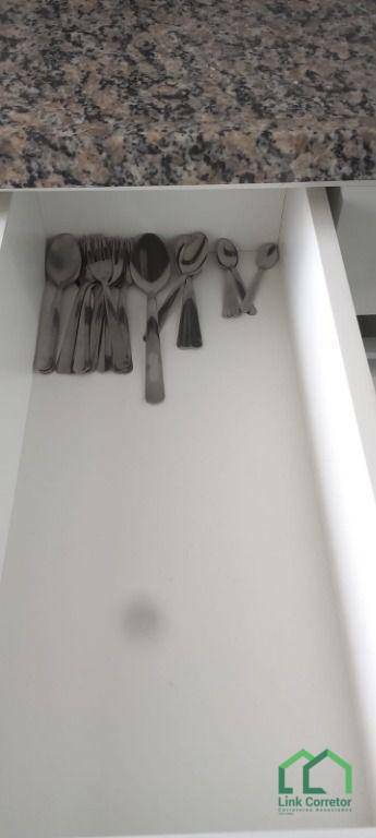 Apartamento para alugar com 2 quartos, 59m² - Foto 11