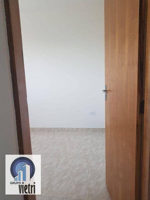 Casa para alugar com 2 quartos, 70m² - Foto 5