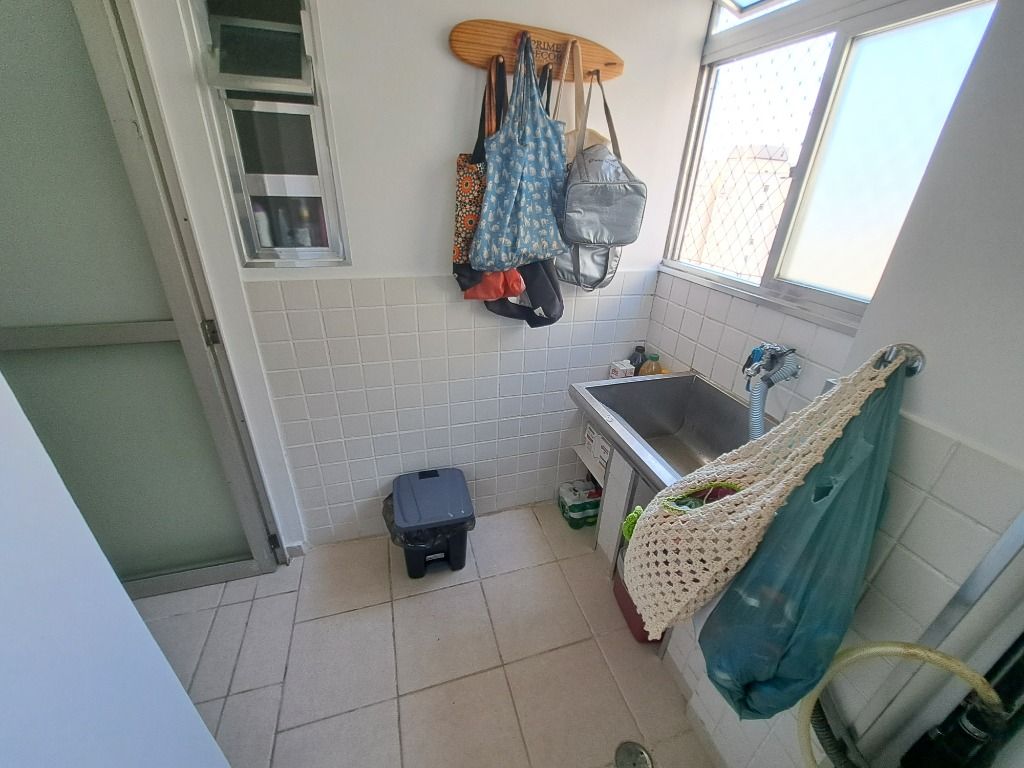 Apartamento à venda com 2 quartos, 75m² - Foto 18