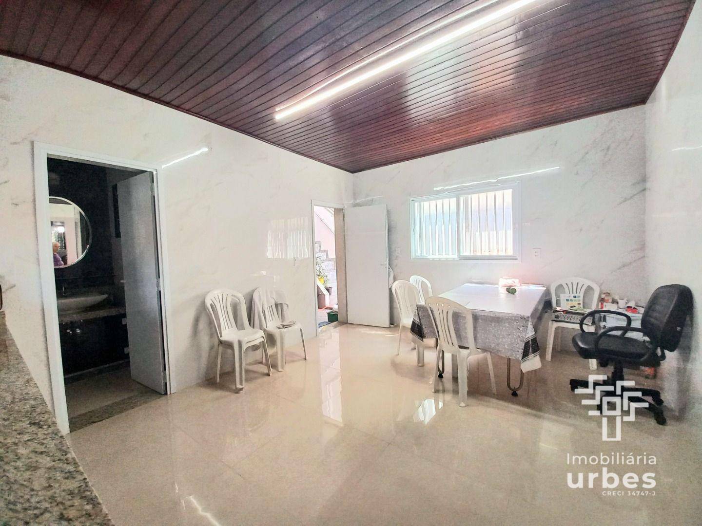 Casa à venda com 4 quartos, 280m² - Foto 10