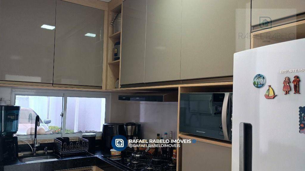 Casa à venda com 3 quartos, 90m² - Foto 14