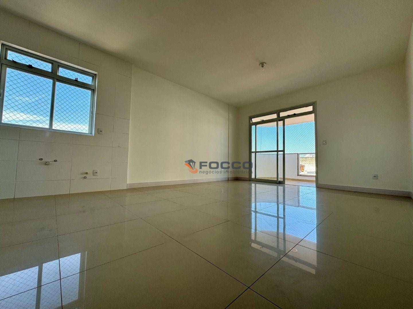 Apartamento à venda com 3 quartos, 112m² - Foto 3