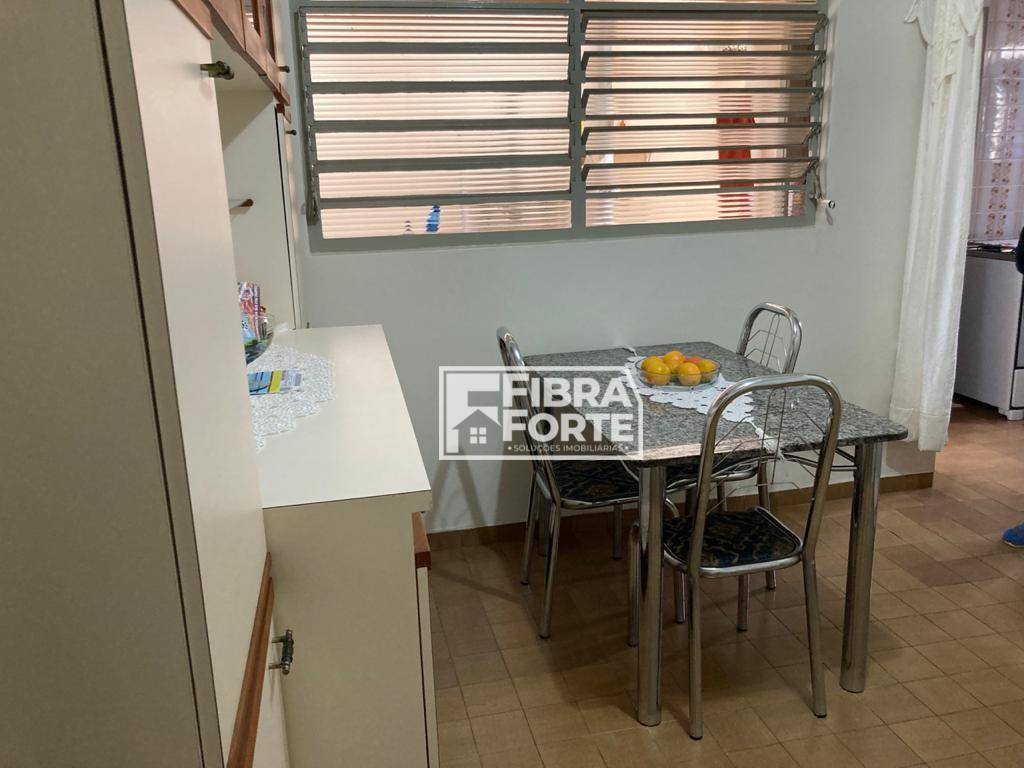 Casa à venda com 3 quartos, 188m² - Foto 13