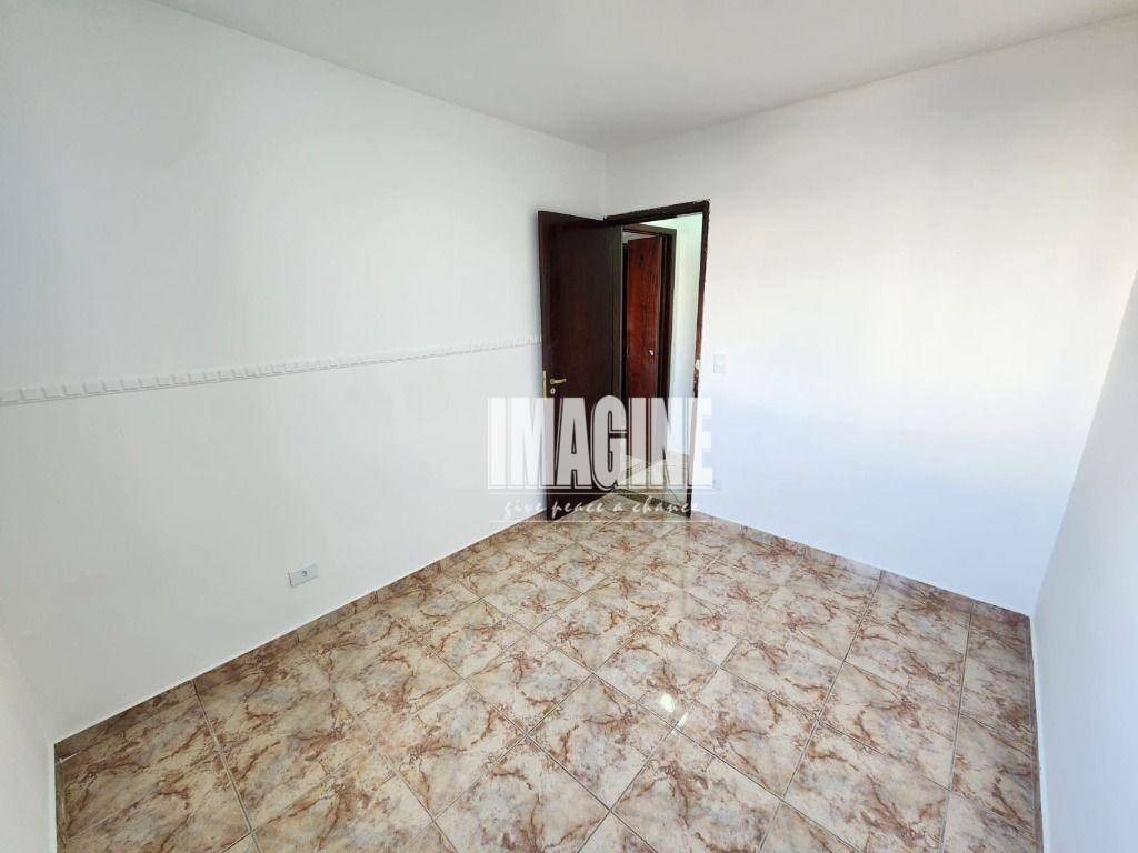 Apartamento para alugar com 3 quartos, 65m² - Foto 8