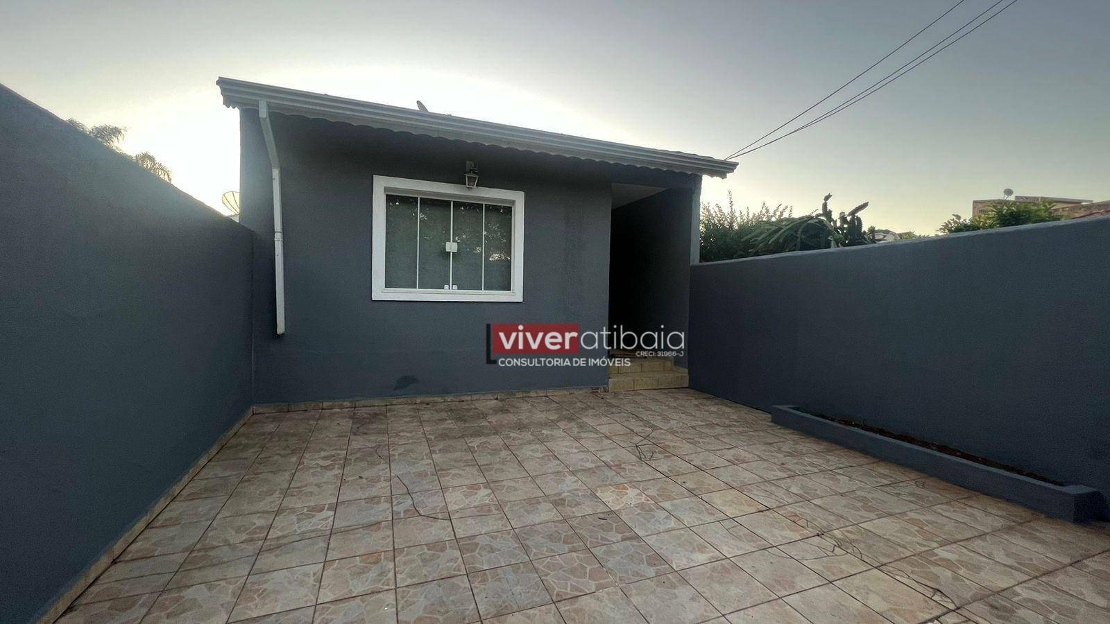 Casa à venda e aluguel com 3 quartos, 150m² - Foto 3