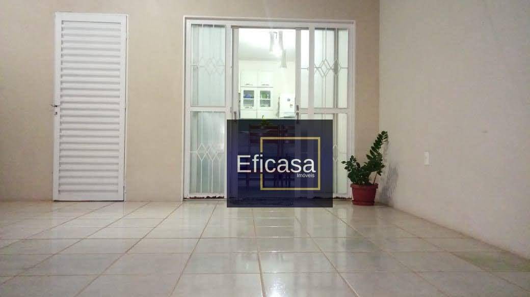 Casa à venda com 3 quartos, 220m² - Foto 5