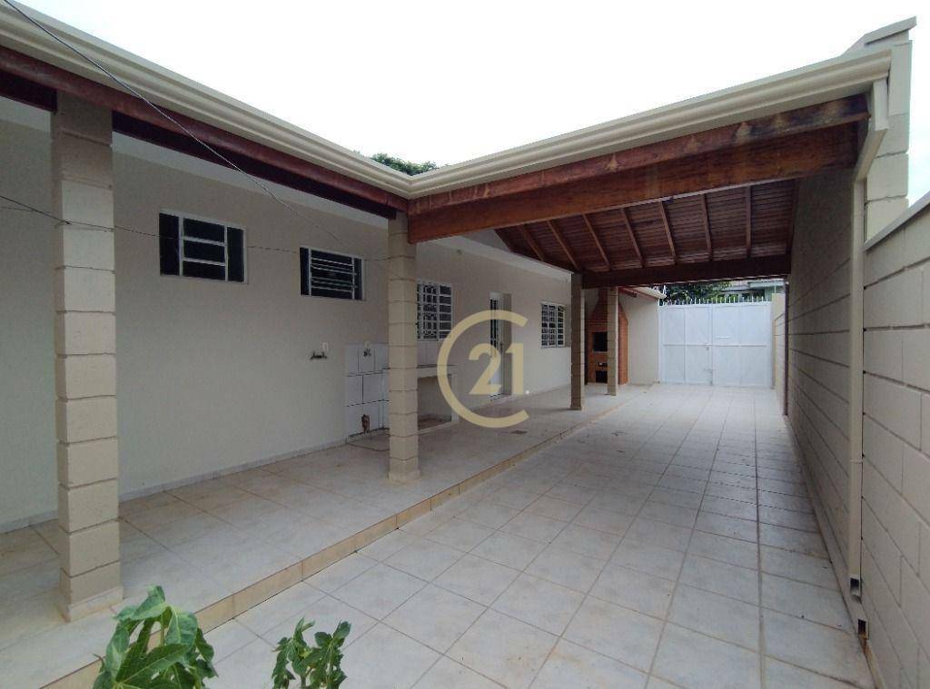 Casa à venda com 4 quartos, 260m² - Foto 3