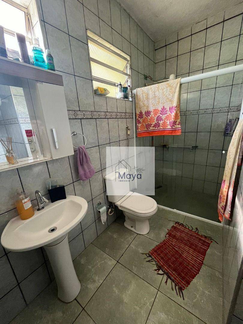 Casa à venda com 5 quartos, 220m² - Foto 26