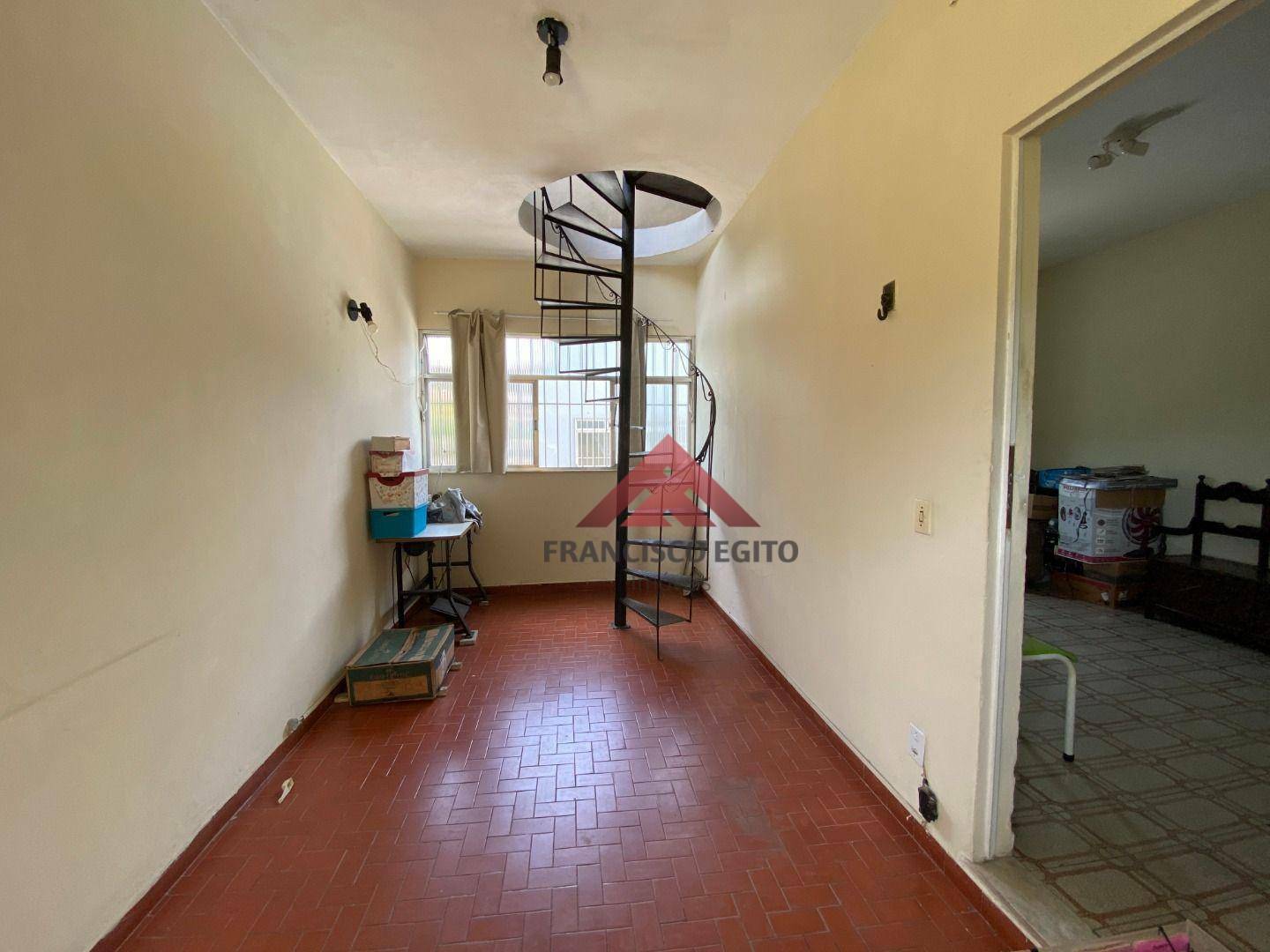 Casa à venda com 2 quartos, 300M2 - Foto 3