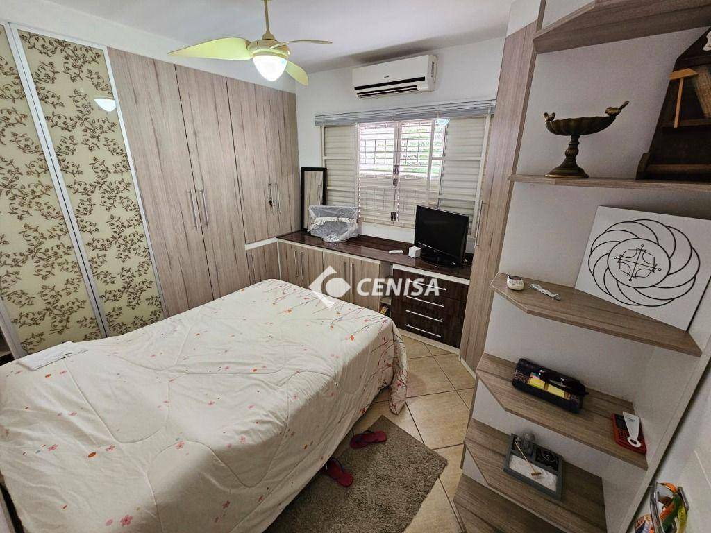 Casa de Condomínio à venda com 3 quartos, 210m² - Foto 26