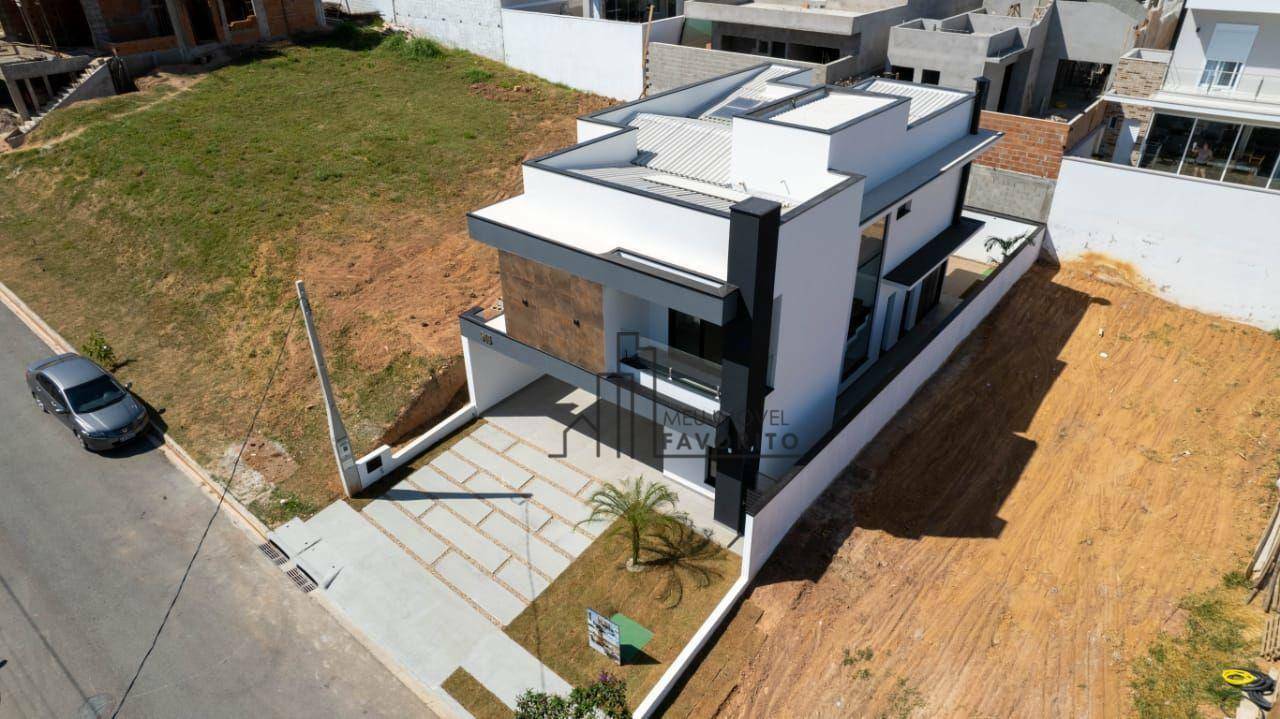 Casa à venda com 3 quartos, 215m² - Foto 4