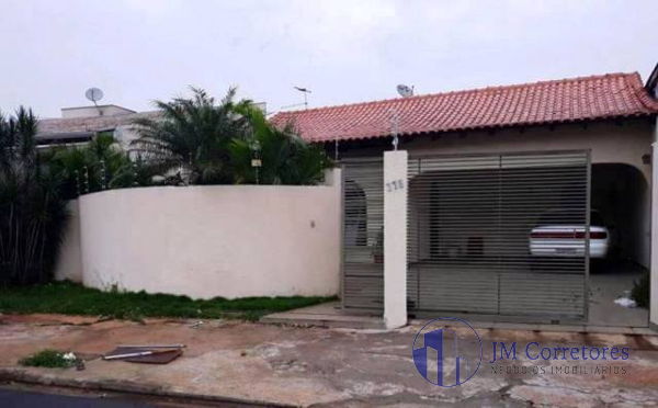 Casa à venda com 3 quartos, 200m² - Foto 2