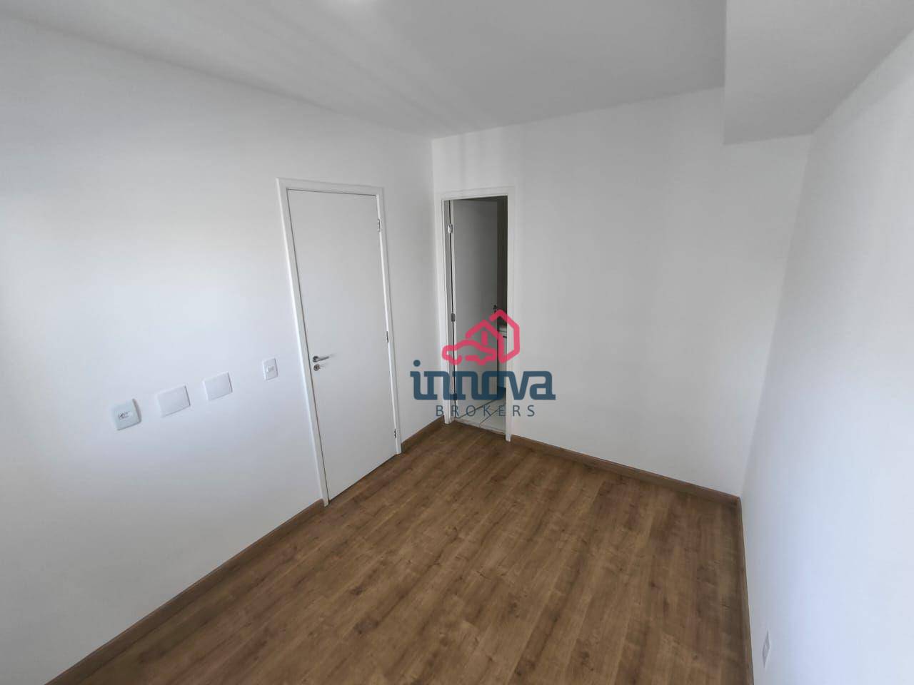 Apartamento à venda com 1 quarto, 34m² - Foto 4