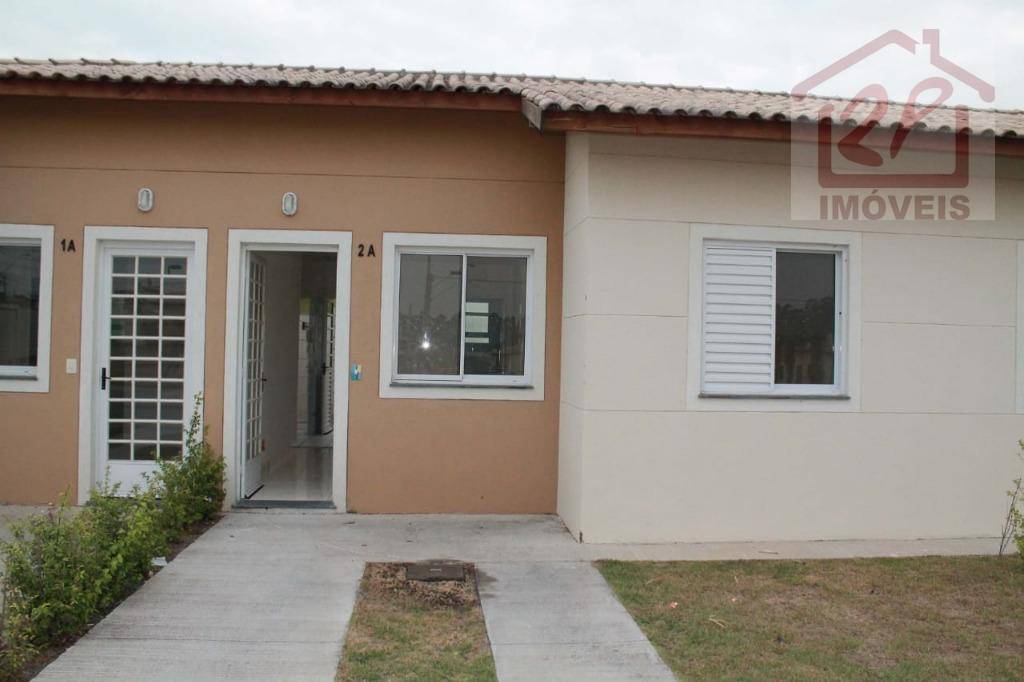 Casa de Condomínio para alugar com 2 quartos, 47m² - Foto 1