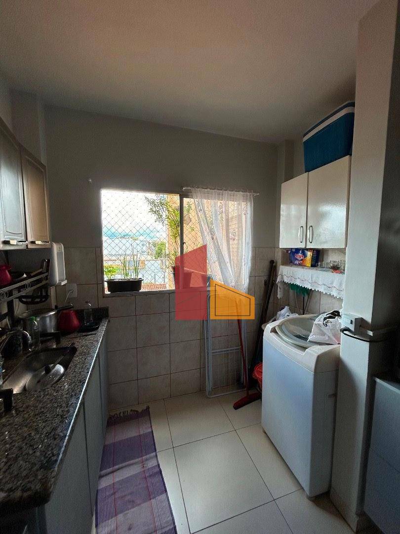 Apartamento à venda com 2 quartos, 60m² - Foto 4