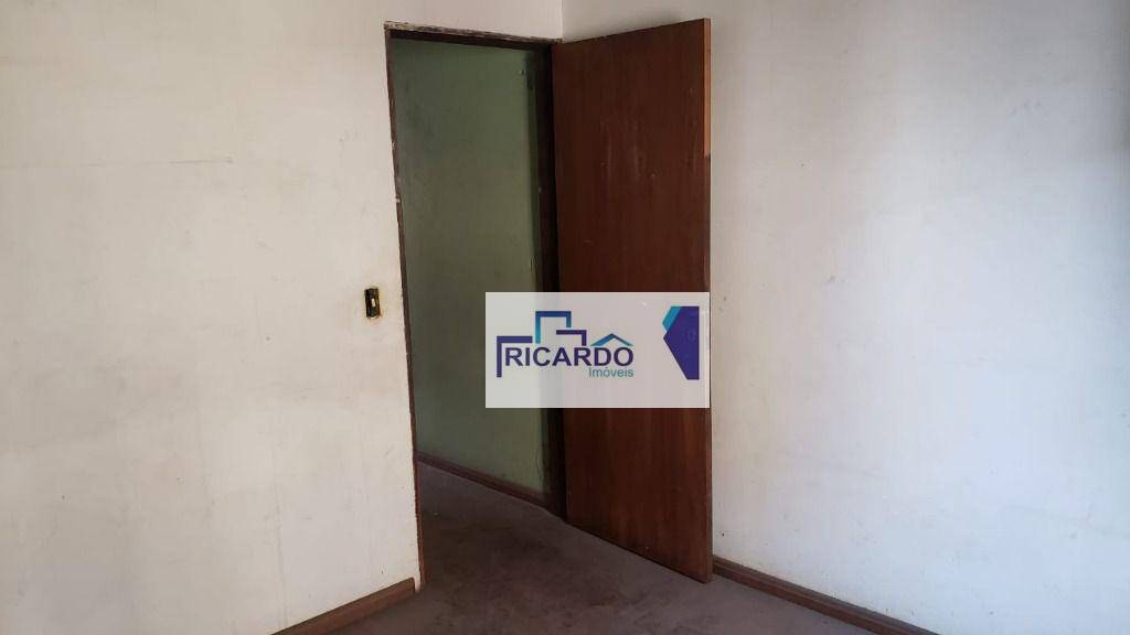 Sobrado à venda com 2 quartos, 140m² - Foto 13