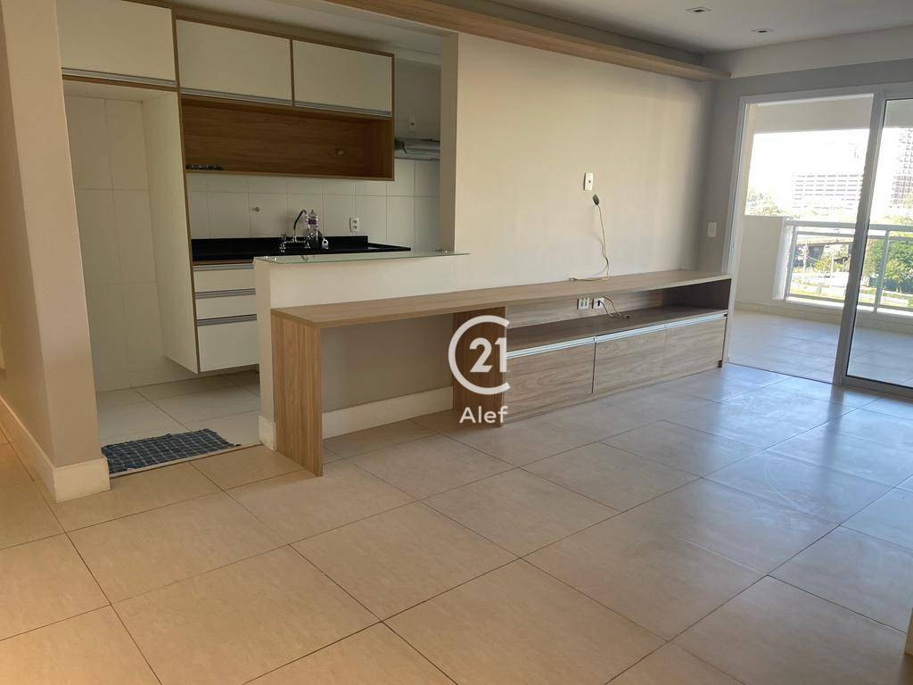 Apartamento para alugar com 2 quartos, 79m² - Foto 3