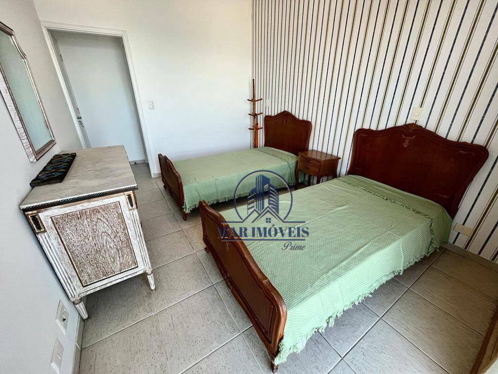 Apartamento à venda com 3 quartos, 140m² - Foto 11