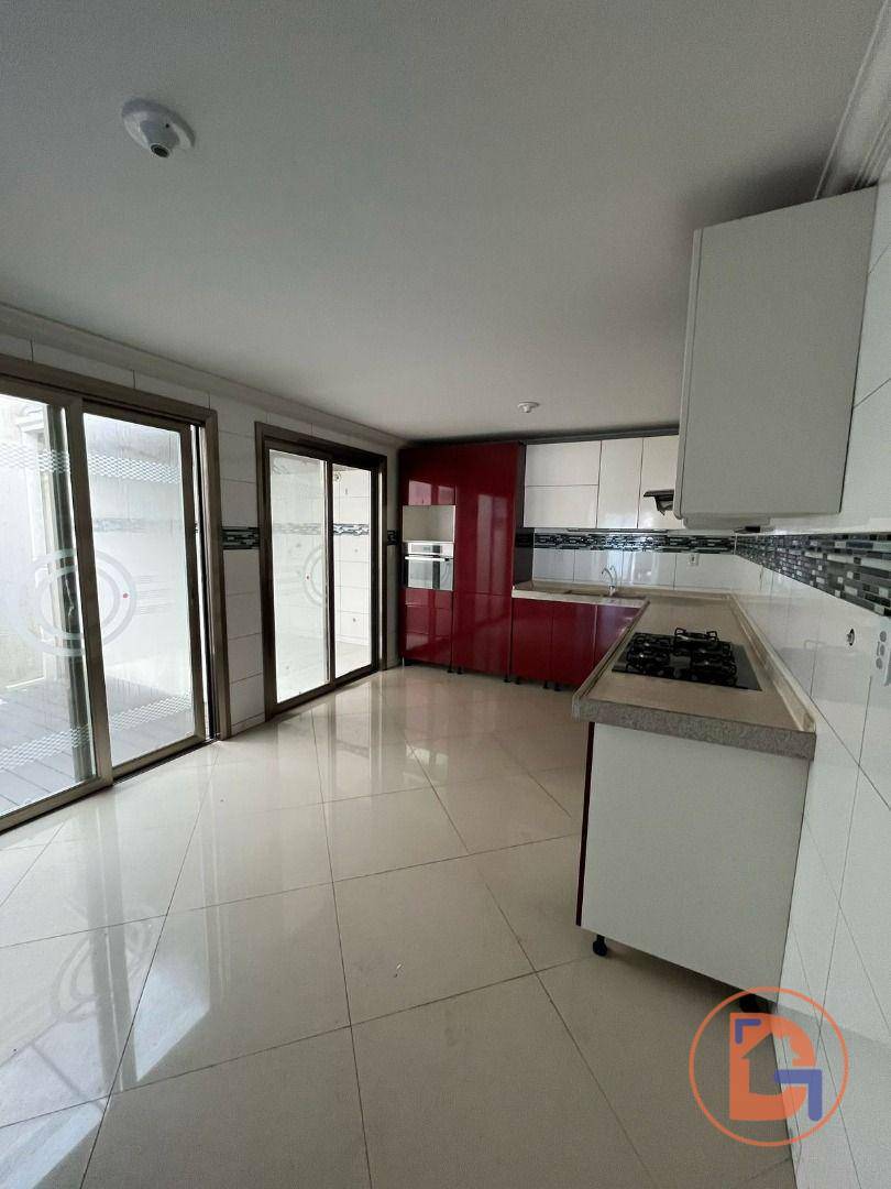 Casa à venda e aluguel com 3 quartos, 195m² - Foto 17