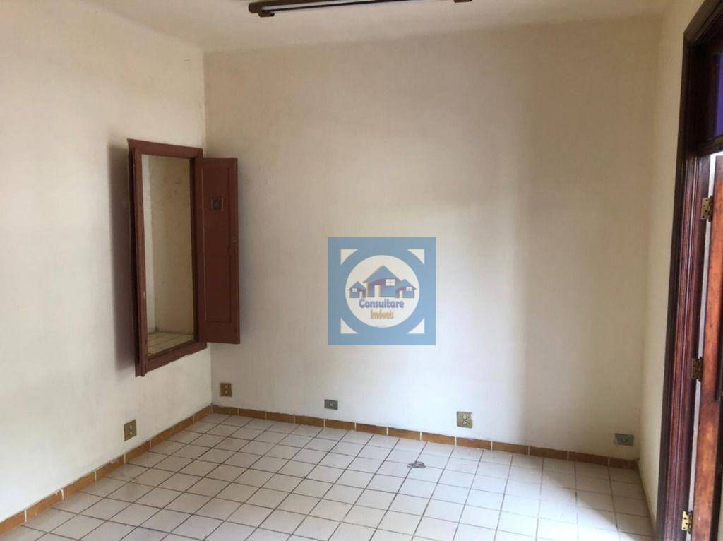 Casa à venda com 3 quartos, 310m² - Foto 20