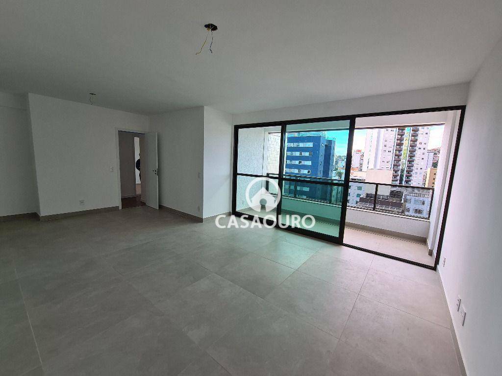 Apartamento à venda com 4 quartos, 133m² - Foto 2