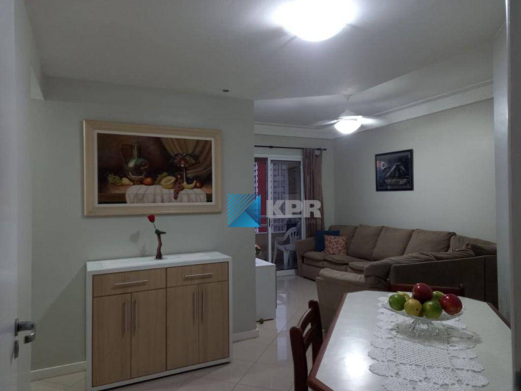 Apartamento à venda com 3 quartos, 78m² - Foto 2