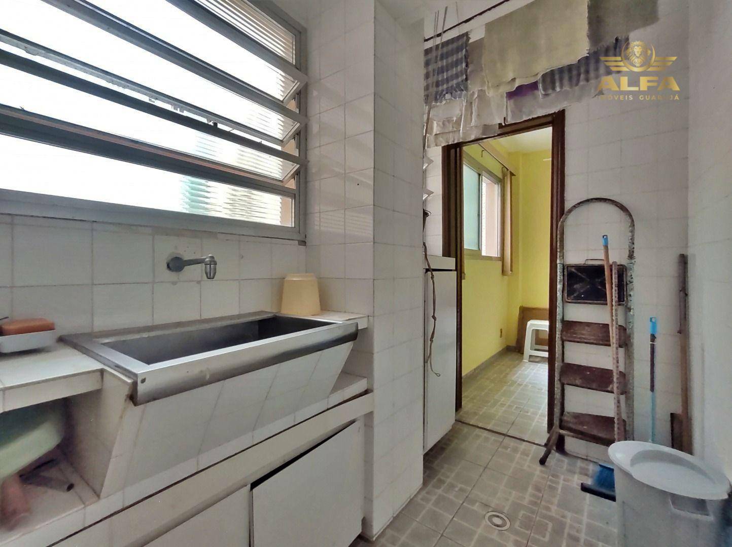 Apartamento à venda com 3 quartos, 196m² - Foto 19