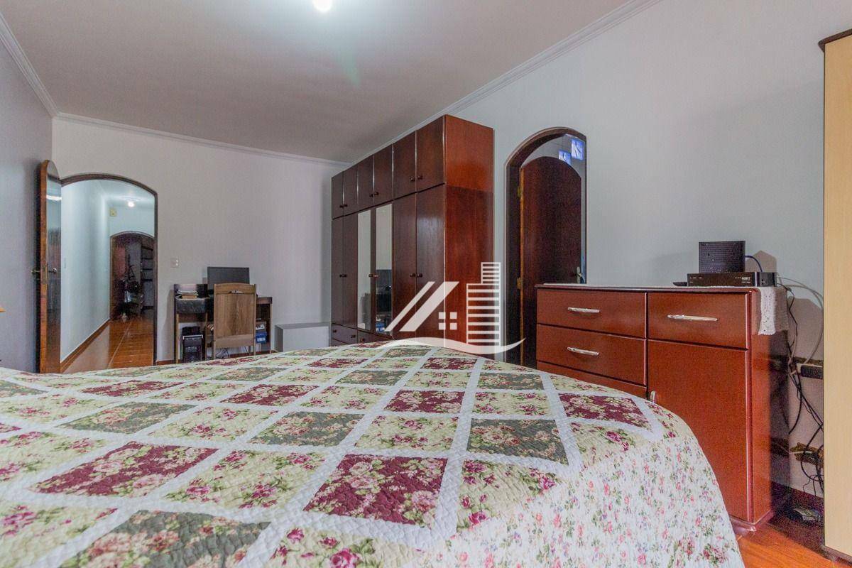 Sobrado à venda com 3 quartos, 228m² - Foto 17