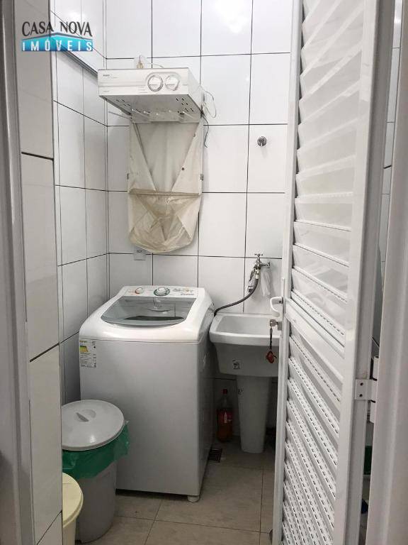 Casa de Condomínio para alugar com 3 quartos, 220m² - Foto 9