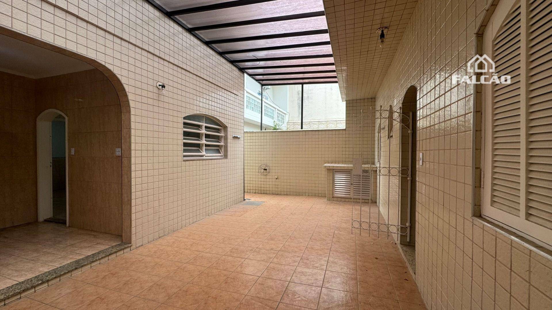 Sobrado à venda com 4 quartos, 214m² - Foto 36