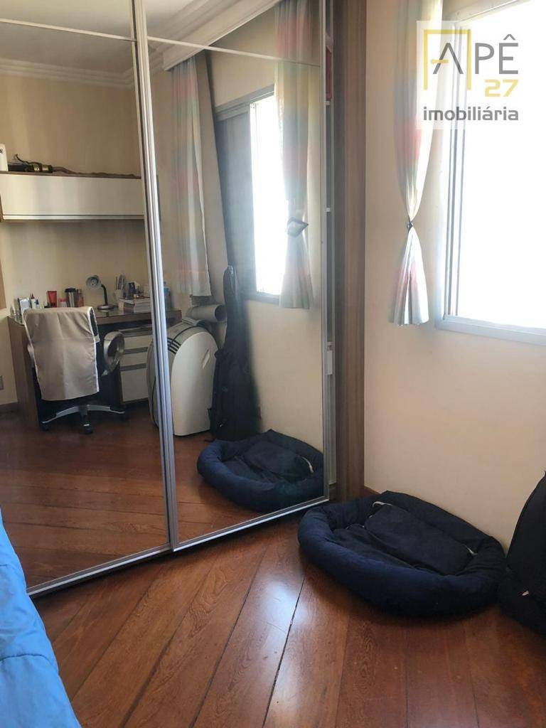 Apartamento à venda com 3 quartos, 220m² - Foto 14