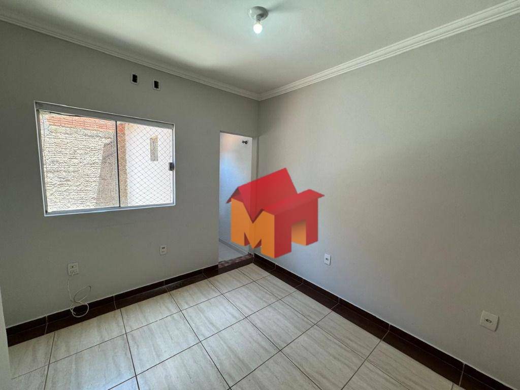 Casa para alugar com 3 quartos, 100m² - Foto 21