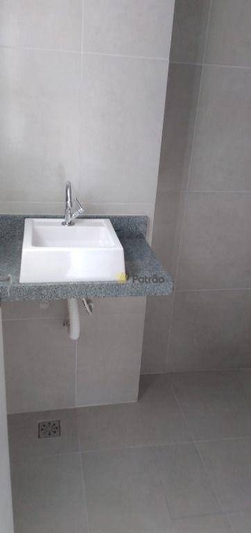 Apartamento à venda e aluguel com 2 quartos, 107m² - Foto 4